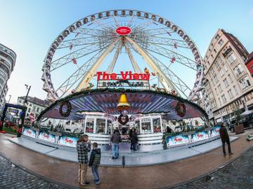 20181214 Winterpret kerstmarkt vismarkt bungalows reuzenrad The view Lotto Nationale loterij
