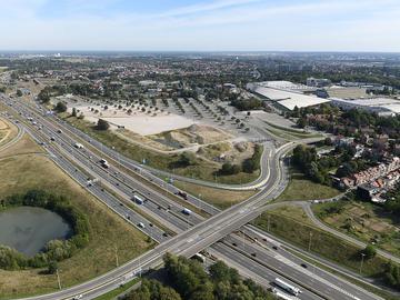 Het Koning Boudewijnstadion met Parking C aan de Brusselse Grote Ring