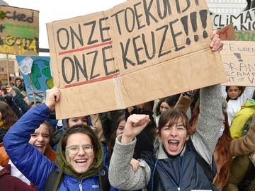 Donderdag 17 januari 2019: leerlingen uit het secundair onderwijs spijbelen opnieuw om in Brussel te manifesteren tegen het gebrek aan politieke actie tegen klimaatverandering