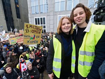 Klimaatspijbelaars op 31 januari 2019: initiatiefnemers Anuna De Wever en Kyra Gantois