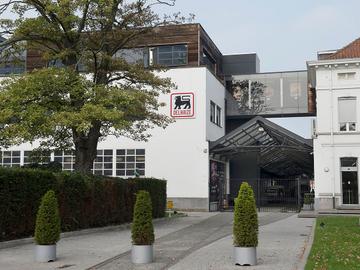 Delhaize verlaat de hoofdzetel van de winkelketen aan de Osseghemstraat in Sint-Jans-Molenbeek