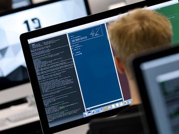25 mei 2018: inhuldiging van codeerschool 19 in Ukkel. Deze school leidt jongeren van 18 tot en met 30 jaar gratis op in digitale beroepen