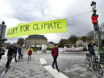25 maart 2019: klimaatactivisten overnachten aan het Troonplein om een wijziging van grondwetartikel 7bis en een nieuwe klimaatwet af te dwingen.