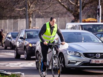 20190329 verkeer mobiliteit auto autos fietser fietsers Sainctelette