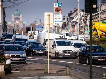 20190329 verkeer mobiliteit auto autos file Sainctelette