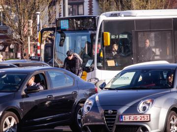 20190329 verkeer mobiliteit fietsers autos bus de lijn file Meiser