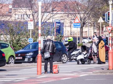 20190329 verkeer mobiliteit voetganger voetgangers zebrapad jules de trooz