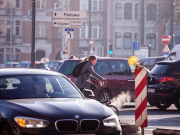 20190402 6 Meiser fietser verkeer file auto autos