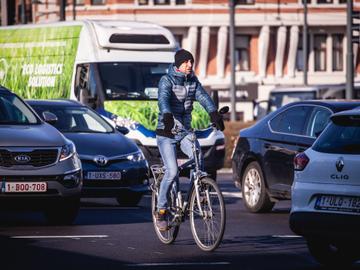 20190402 007 Meiser verkeer file auto fiets fietser
