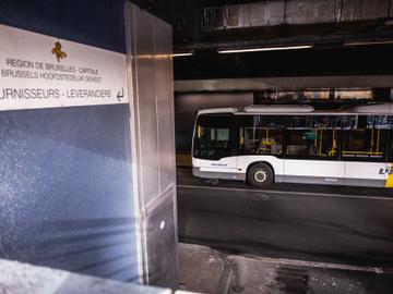 20190415 Noordstation 5 bushalte De Lijn transmigranten 2