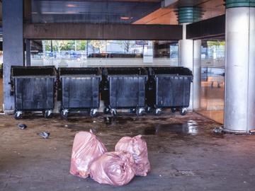 20190415 Noordstation bushalte De Lijn transmigranten