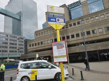 De bussen van De Lijn nemen geen passagiers meer aan de halte onder het Noordstation maar richt een tijdelijke halte in naast het CCN-gebouw