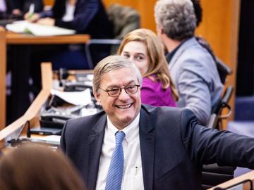 Vincent De Wolf (MR) bij de eedaflegging van de nieuwe Brusselse parlementsleden op 11 juni 2019