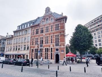 Le Cheval Marin, op de hoek van de Vismarkt en de Varkensmarkt