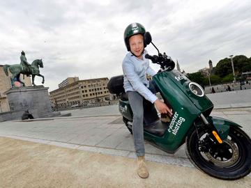 19 juni 2019: officiële lancering van Felyx, het deelplatform van elektrische scooters met CEO en medestichter Quinten Selhorst