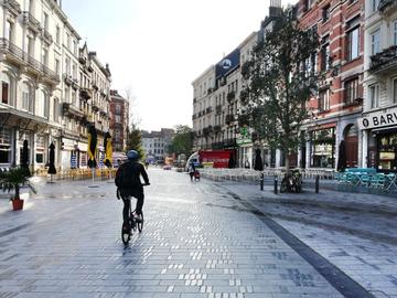 Fietser op het Sint-Gillisvoorplein