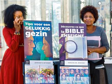 Getuigen van Jehova op het Bockstaelplein in Laken