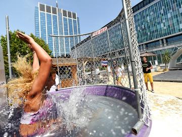 25 juli 2019: start Hello Summer, de opvolger van Brussel-Bad, aan het Congresplein en het voormalige Rijksadministratief Centrum