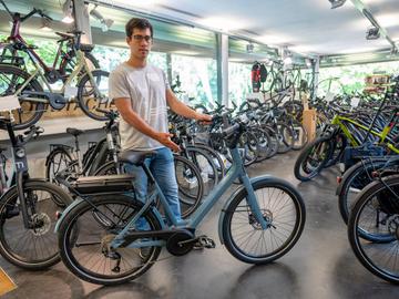 Verkoop van elektrische fietsen  in fietsenwinkel KM10 in Watermaal-Bosvoorde