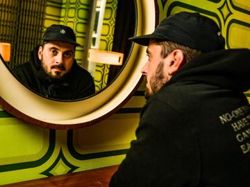 Zwangere Guy in het AB Salon op 25 februari 2019