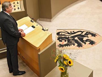 Jan Jambon (N-VA), Minister-President van de Vlaamse regering tijdens zijn regeringsverklaring in het Vlaams Parlement op 2 oktober 2019