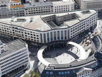 Het Europakruispunt aan het spoorwegstation Brussel-Centraal