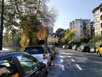Verkeer rond de vijvers van Elsene (hier de Generaal de Gaullelaan)