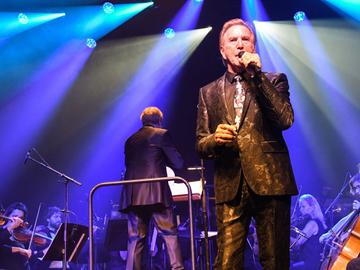 Will Tura op het podium van de Ancienne Belgique op 11 juli 2019, de Vlaamse feestdag