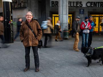 Luckas Vander Taelen op het Europakruispunt, aan station Brussel-Centraal