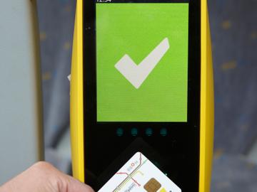 Een abonnement van de Vlaamse openbaar vervoermaatschappij De Lijn