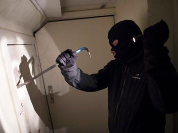Woninginbraak, een steeds terugkerend probleem in de eindejaarsperiode