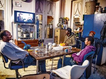 Kraakpand aan het Queteletplein in SInt-Joost-ten-Node