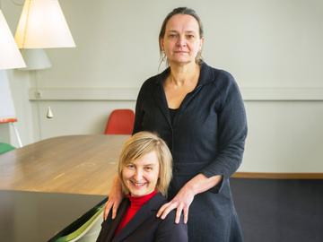 Katleen Van Langendonck (Kaaitheater) en Veerle Kerckhoven (Bronks)