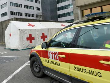 Brusselse ziekenhuizen zoals hier het Erasmusziekenhuis, bereiden zich voor op het piekmoment van patiënten, geïnfecteerd met het coronavirus (covid-19)