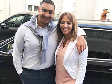 Samira Benallal (rechts) met haar zoon