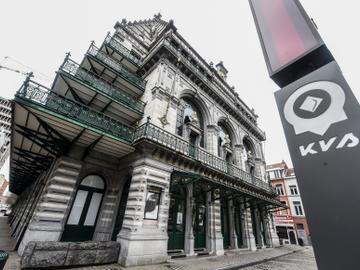 De Koninklijke Vlaamse Schouwburg (KVS) in de Lakensestraat