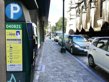 Een parkeermeter aan het Sint-Katelijneplein in Brussel-Stad
