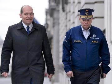 Philippe Close (PS), burgemeester van Brussel-Stad, en Michel Goovaerts, korpschef van de politie in Brussel-Stad