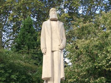 Standbeeld van Leopold II in het Koningspark in Elsene