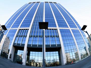 De Financietoren is een kantoorgebouw langs de Kleine Ring in Brussel, aan de kruising van de Kruidtuinlaan en de Koningsstraat. Met zijn 144 meter hoogte is het gebouw het op een na hoogste van België, na de Zuidertoren.