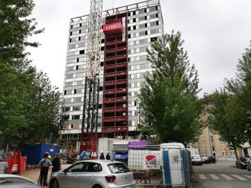 De renovatie van de Brunfauttoren in Sint-Jans-Molenbeek, begin juli 2020