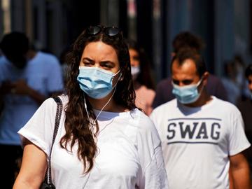 Het dragen van een mondmasker is verplicht wanneer de alarmdrempel in het Brussels gewest wordt overschreden