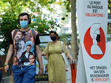 Het dragen van een mondmasker is verplicht wanneer de alarmdrempel in het Brussels gewest wordt overschreden