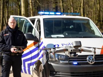 De politie gebruikt in Brussel steeds vaker drones voor controle-opdrachten, zoals hier in Ter Kamerenbos in maart 2020 tijdens de coronacrisis
