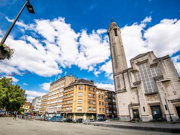 De Sint-Jan-de-Doperkerk op het Sint-Jan-Baptistvoorplein in Sint-Jans-Molenbeek