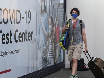 Op 14 september 2020 opende op Brussels Airport een covid-19-testcentrum