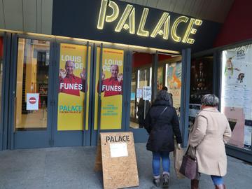 20211227 26 december 2021 Cinema Palace besluit open te blijven en verder films te vertonen voor publiek, ondanks het nieuwe verbod