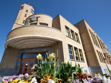 CurieuzenAir: het gemeentehuis van Sint-Lambrechts-Woluwe.