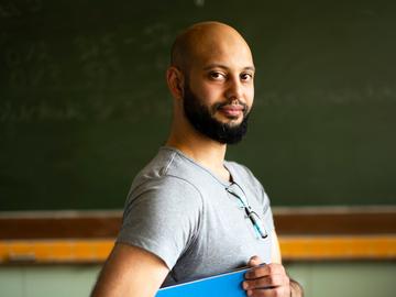 Ismaël Saïdi, leerkracht Frans en ICT in het Lutgardiscollege in Oudergem