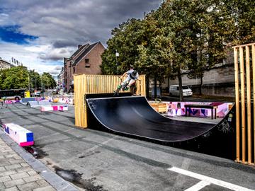 Het uitgebreide skatepark aan Kapellekerk en de Ursulinenstraat Ook hier zijn er wijzigingen aangebracht in het kader van het nieuwe circulatieplan voor de Vijfhoek